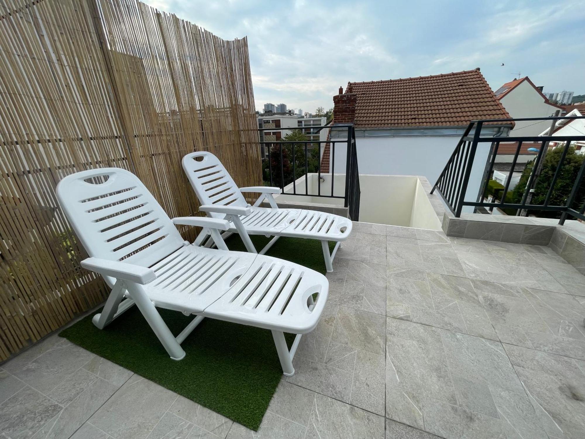 Appartement Avec Terrasse Et Ciel Etoile ! Нуази-ле-Сек Экстерьер фото